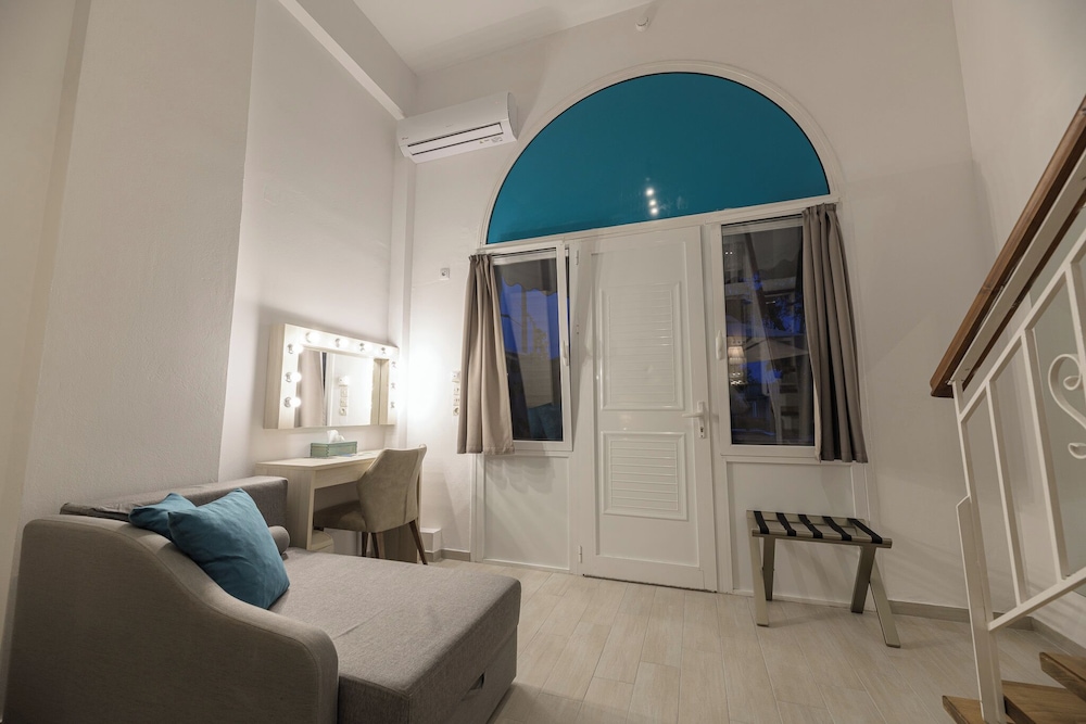Iakinthos Tsilivi Beach — Hotel rooms in Tsilivi, Ionian Islands