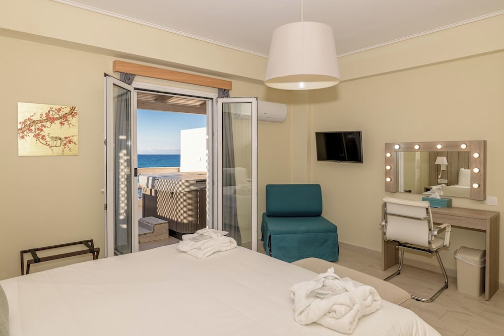 Iakinthos Tsilivi Beach — Hotel rooms in Tsilivi, Ionian Islands
