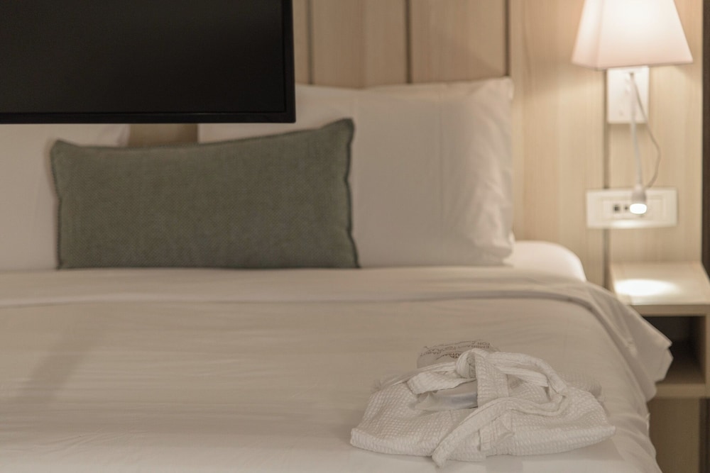 Iakinthos Tsilivi Beach — Hotel rooms in Tsilivi, Ionian Islands
