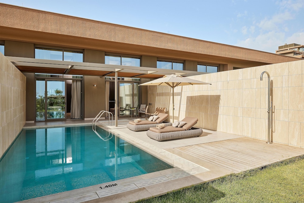 Lusso Sorgun — Swimming pool in Side