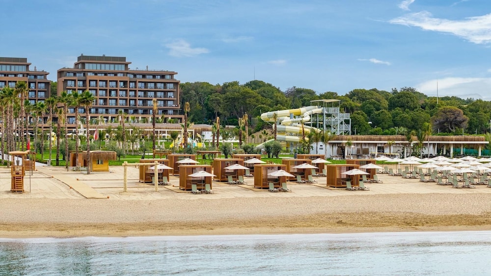 Lusso Sorgun — Beach in Side
