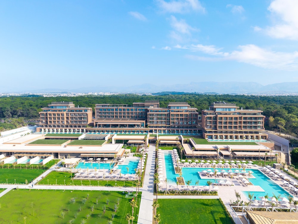 Lusso Sorgun — Main photo in Side