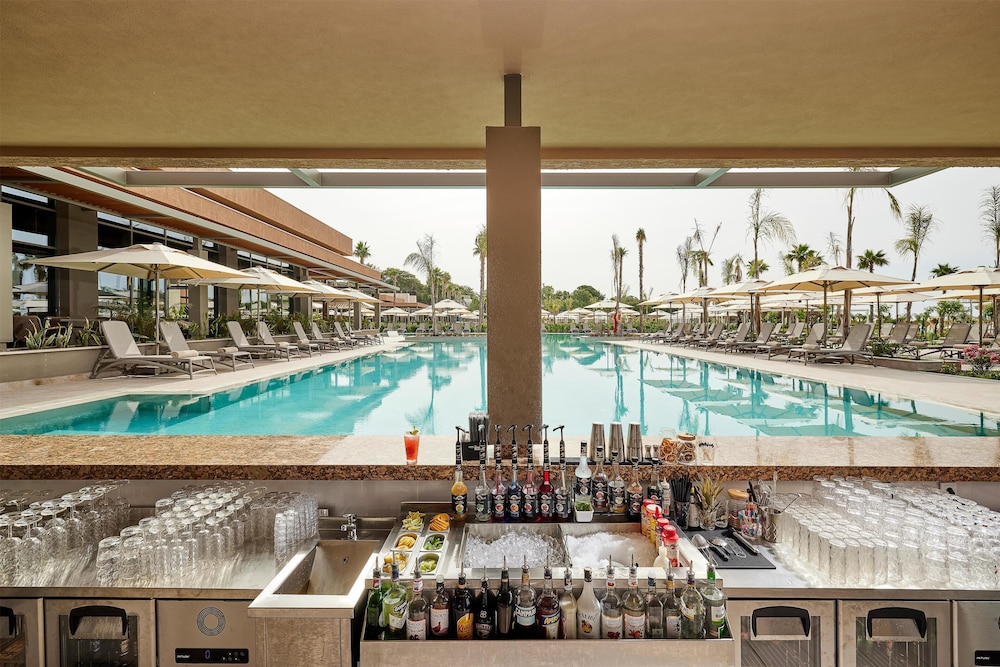 Lusso Sorgun — Restaurant & bars in Side