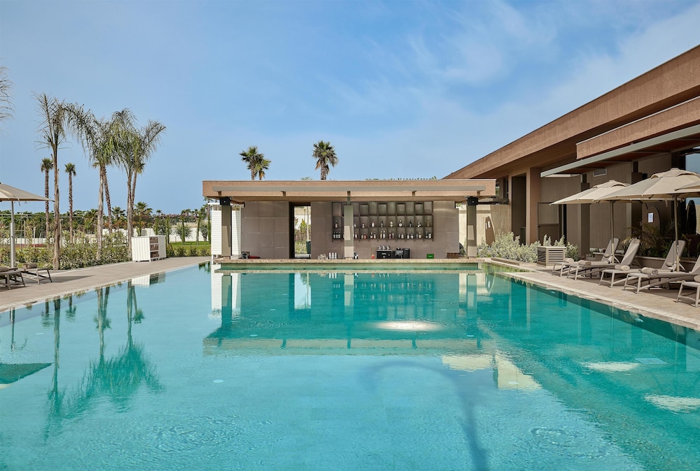 Lusso Sorgun — Swimming pool in Side