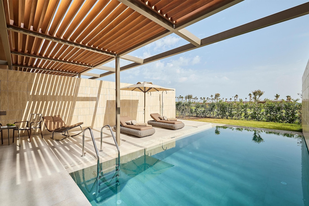 Lusso Sorgun — Swimming pool in Side