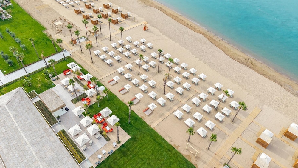Lusso Sorgun — Beach in Side