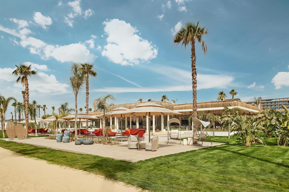 Lusso Sorgun — Hotel building in Side