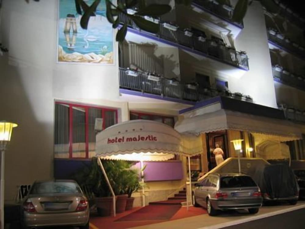 Hotel Majestic — Hotel building in Jesolo, Veneto