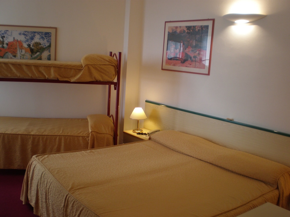 Hotel Majestic — Hotel rooms in Jesolo, Veneto