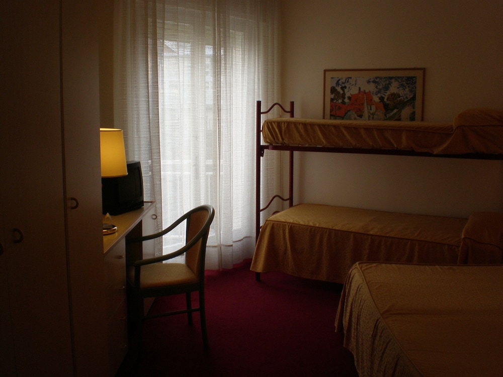 Hotel Majestic — Hotel rooms in Jesolo, Veneto