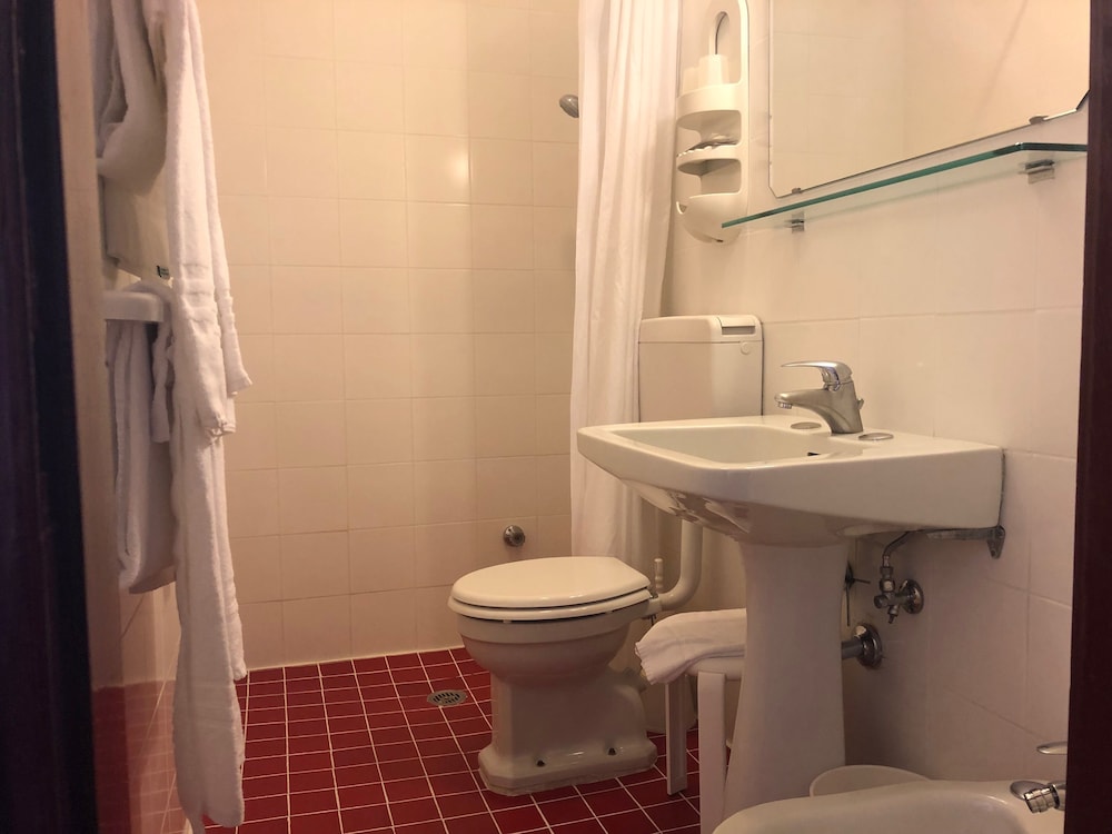 Hotel Majestic — Hotel rooms in Jesolo, Veneto