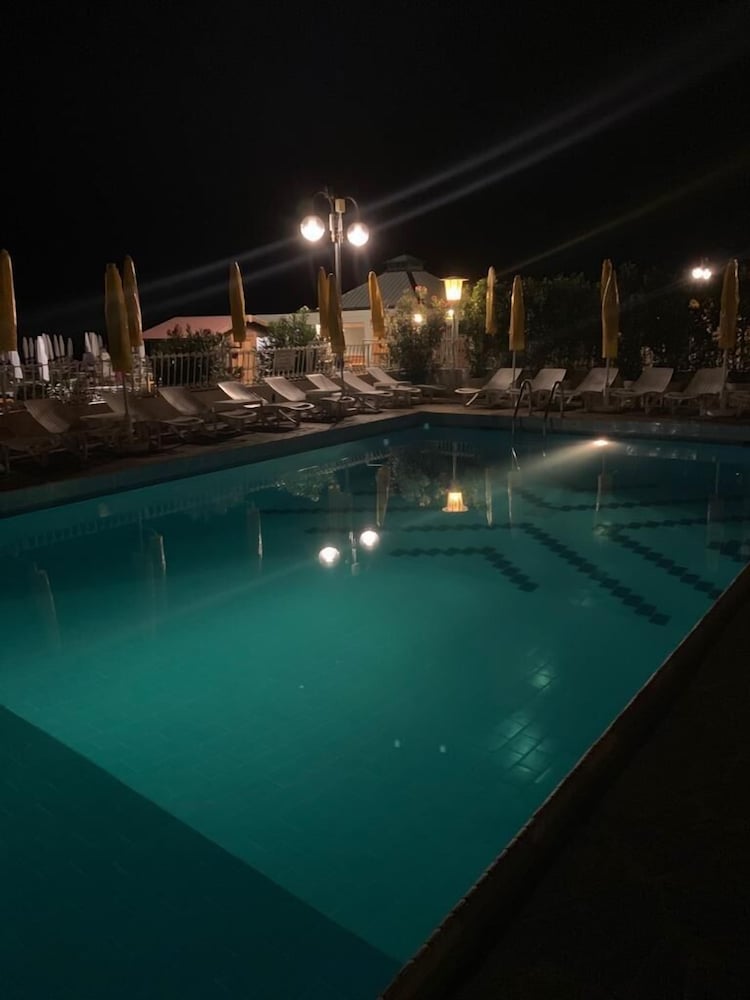 Hotel Majestic — Swimming pool in Jesolo, Veneto