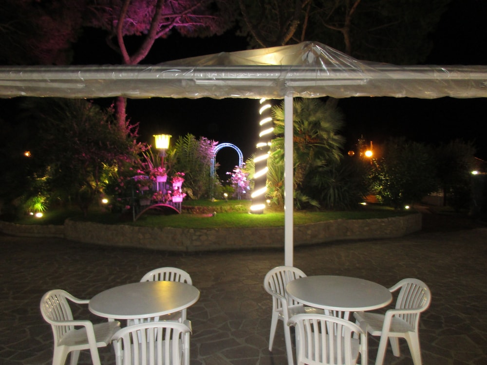 Hotel Majestic — Restaurant & bars in Jesolo, Veneto