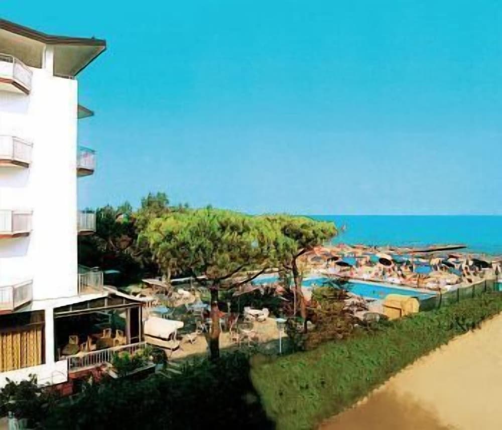 Hotel Majestic — Main photo in Jesolo, Veneto