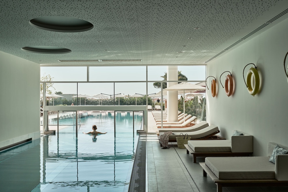 Falkensteiner Hotel & Spa Jesolo — Swimming pool in Jesolo, Veneto