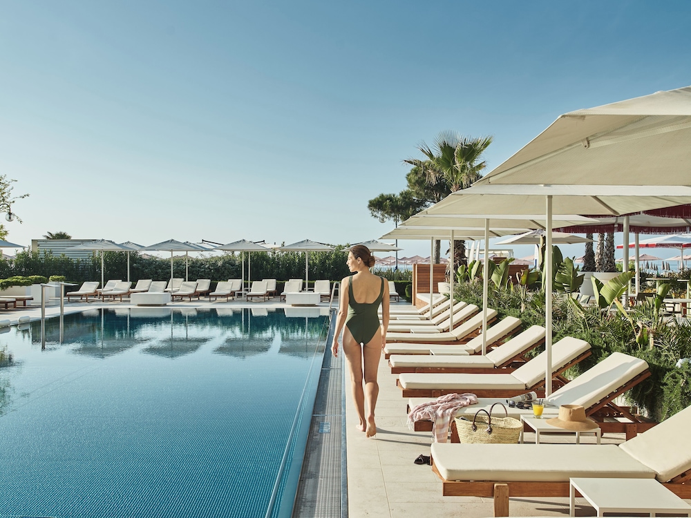 Falkensteiner Hotel & Spa Jesolo — Swimming pool in Jesolo, Veneto