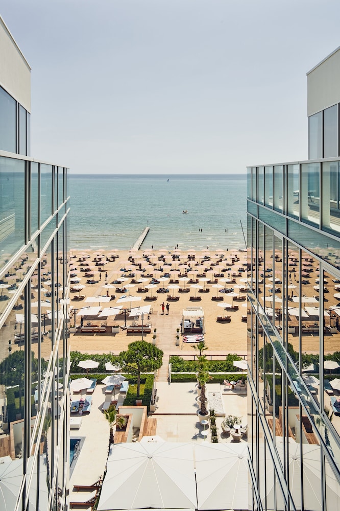 Falkensteiner Hotel & Spa Jesolo - zdjęcie 2