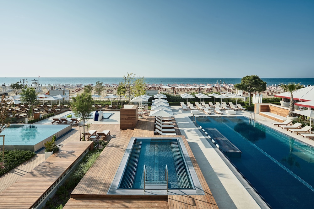 Falkensteiner Hotel & Spa Jesolo — Main photo in Jesolo, Veneto