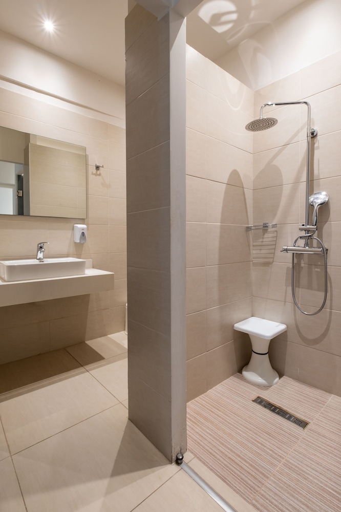 Dimitrios Beach Hotel Adults Friendly 14 plus — Hotel rooms in Rethymnon