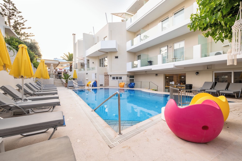 Dimitrios Beach Hotel Adults Friendly 14 plus — Swimming pool in Rethymnon