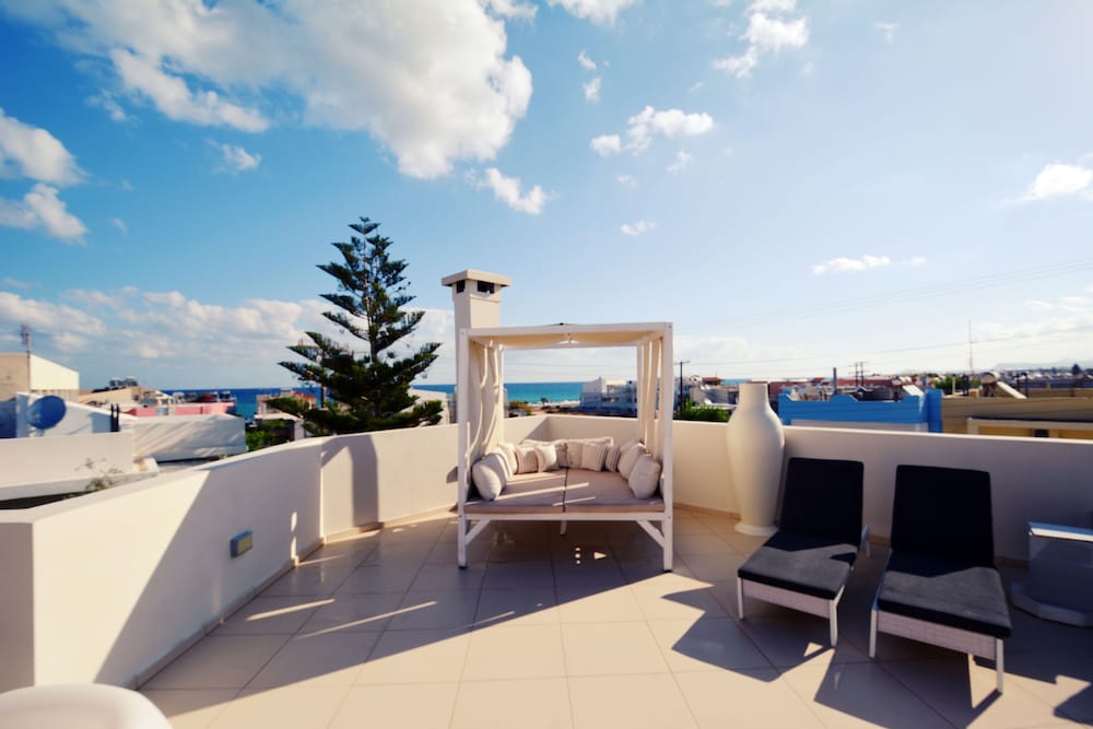 Dimitrios Beach Hotel Adults Friendly 14 plus — Hotel building in Rethymnon