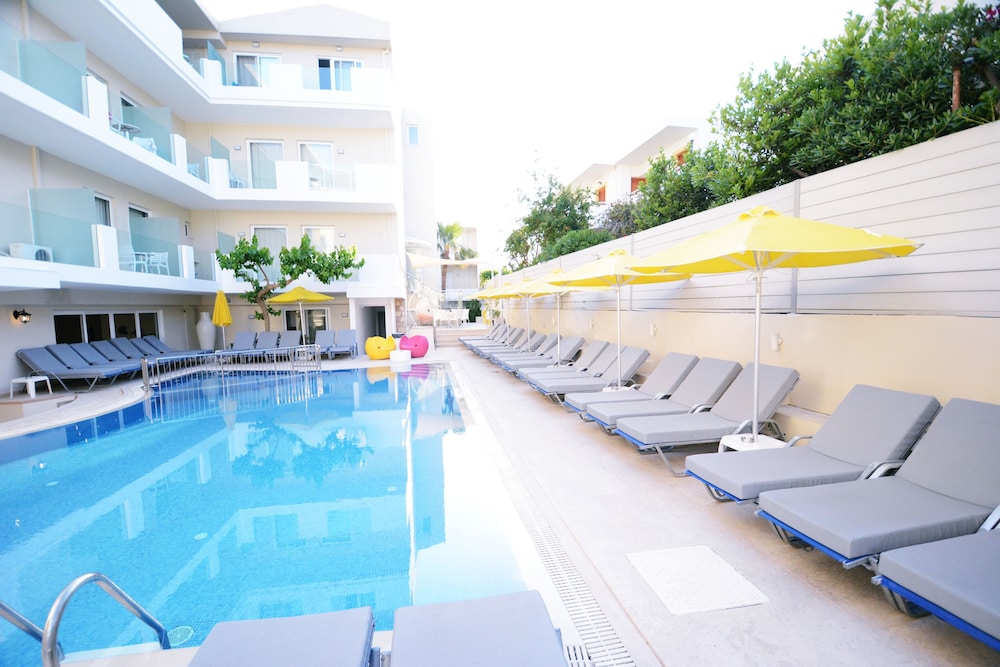 Dimitrios Beach Hotel Adults Friendly 14 plus — Swimming pool in Rethymnon