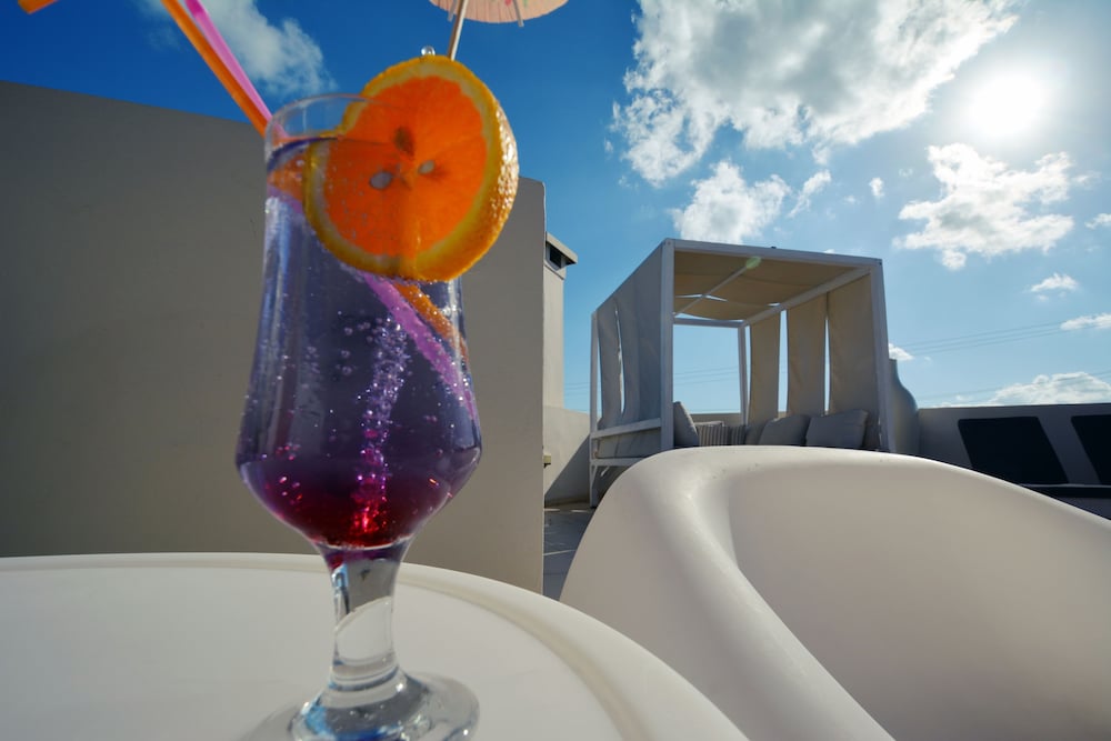 Dimitrios Beach Hotel Adults Friendly 14 plus — Restaurant & bars in Rethymnon