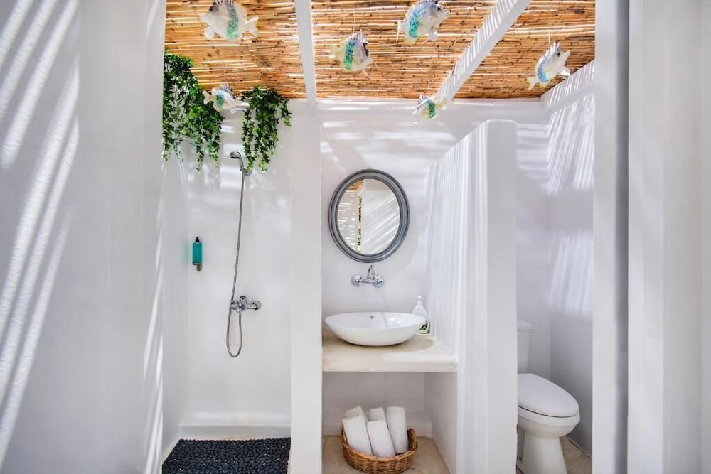 Sol Mare Salis — Hotel rooms in Kamari, South Aegean