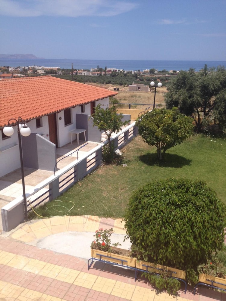 Villa Marina — Hotel building in Hersonissos