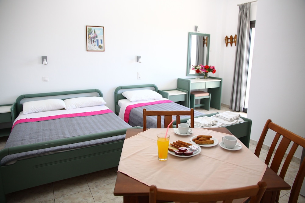 Villa Marina — Hotel rooms in Hersonissos