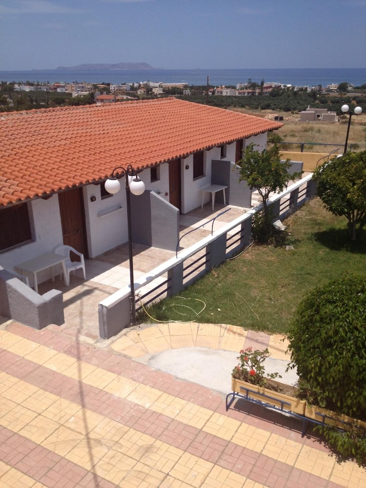 Villa Marina — Hotel building in Hersonissos