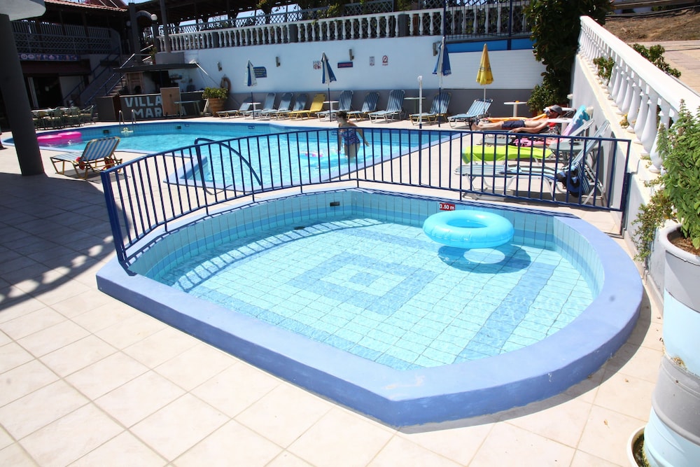 Villa Marina — Swimming pool in Hersonissos
