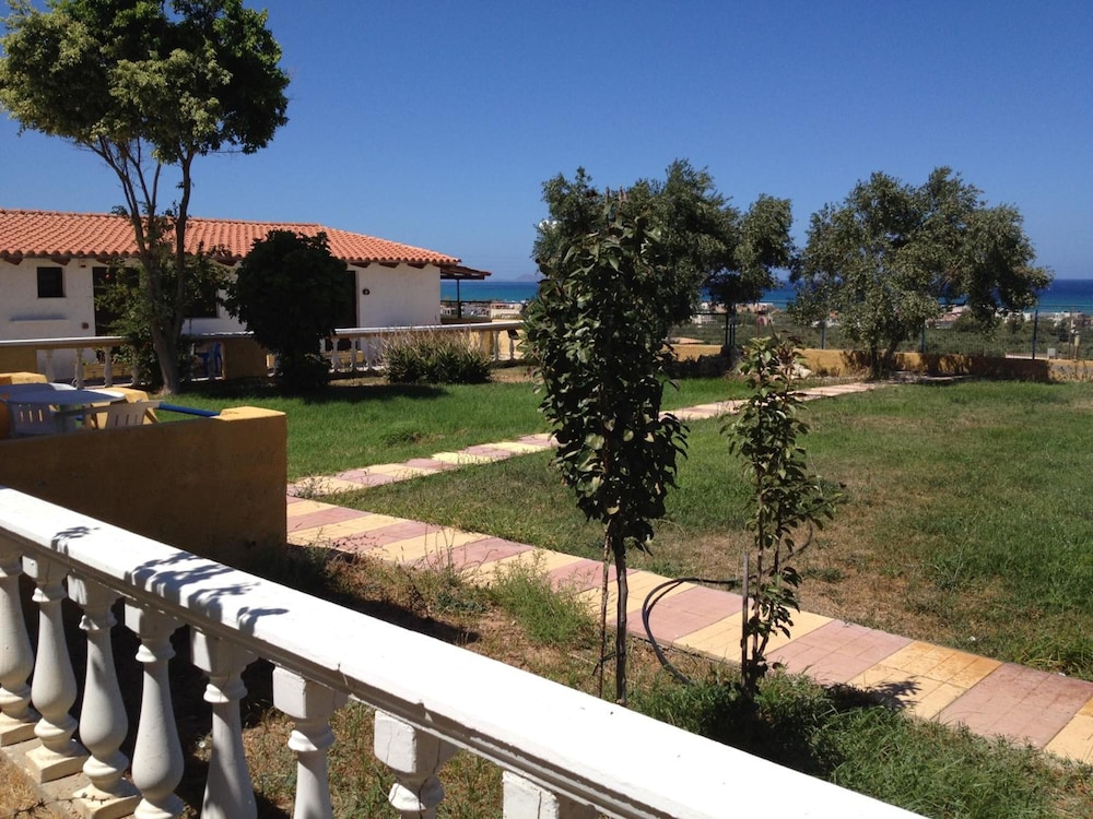 Villa Marina — Hotel building in Hersonissos
