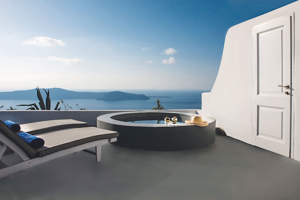 Remezzo Villas — Spa in Imerovigli, South Aegean