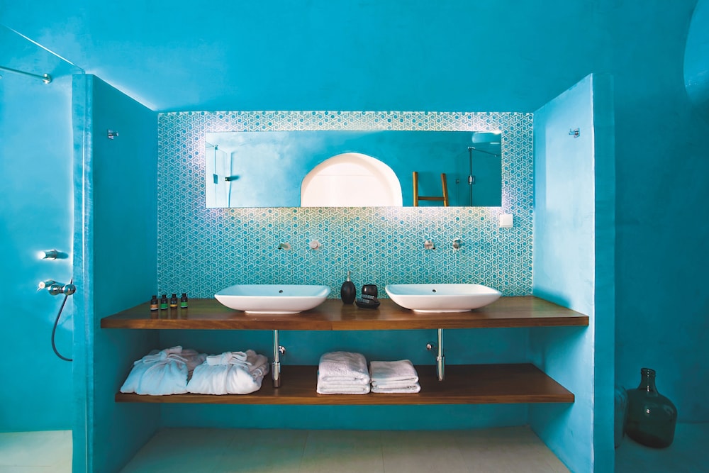 Remezzo Villas — Hotel rooms in Imerovigli, South Aegean
