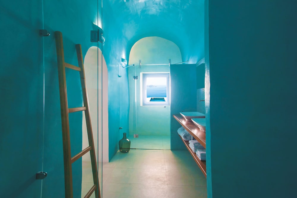 Remezzo Villas — Hotel rooms in Imerovigli, South Aegean