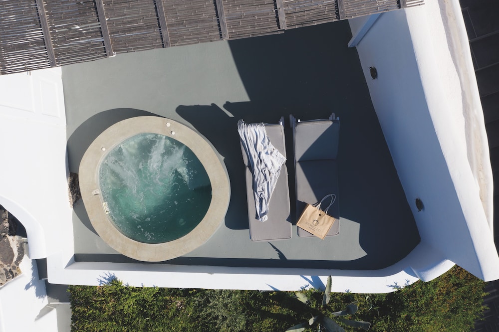 Remezzo Villas — Spa in Imerovigli, South Aegean