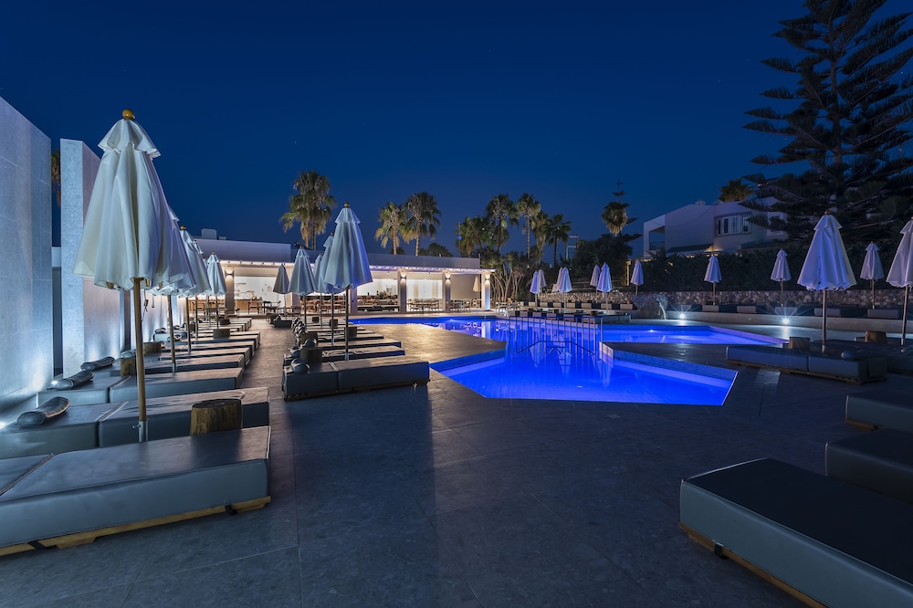 Diamond Boutique Hotel — Swimming pool in Kos Town, South Aegean