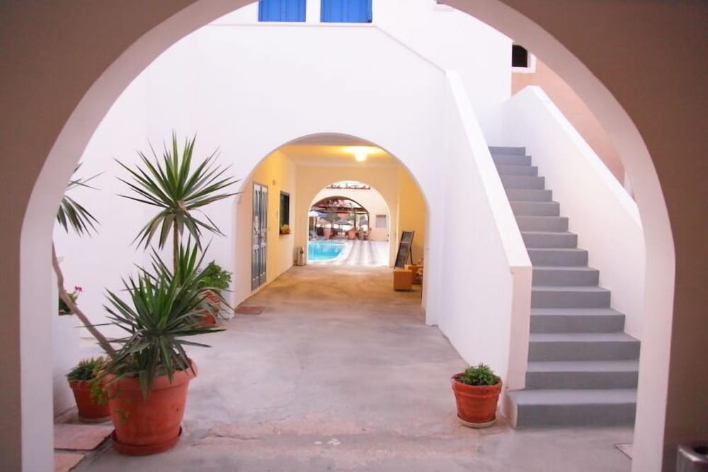Levante Beach Hotel — Hotel building in Kamari, South Aegean