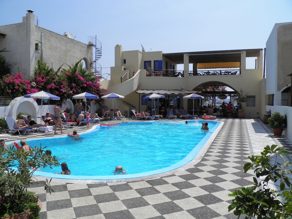 Levante Beach Hotel — Main photo in Kamari, South Aegean