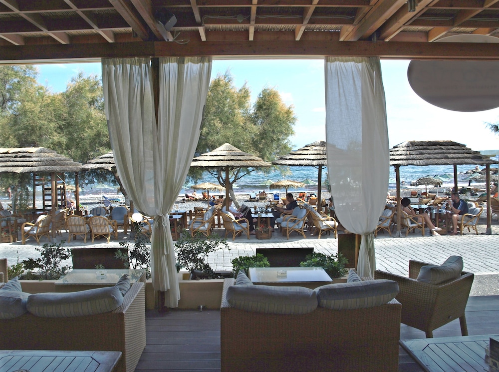 Levante Beach Hotel — Restaurant & bars in Kamari, South Aegean