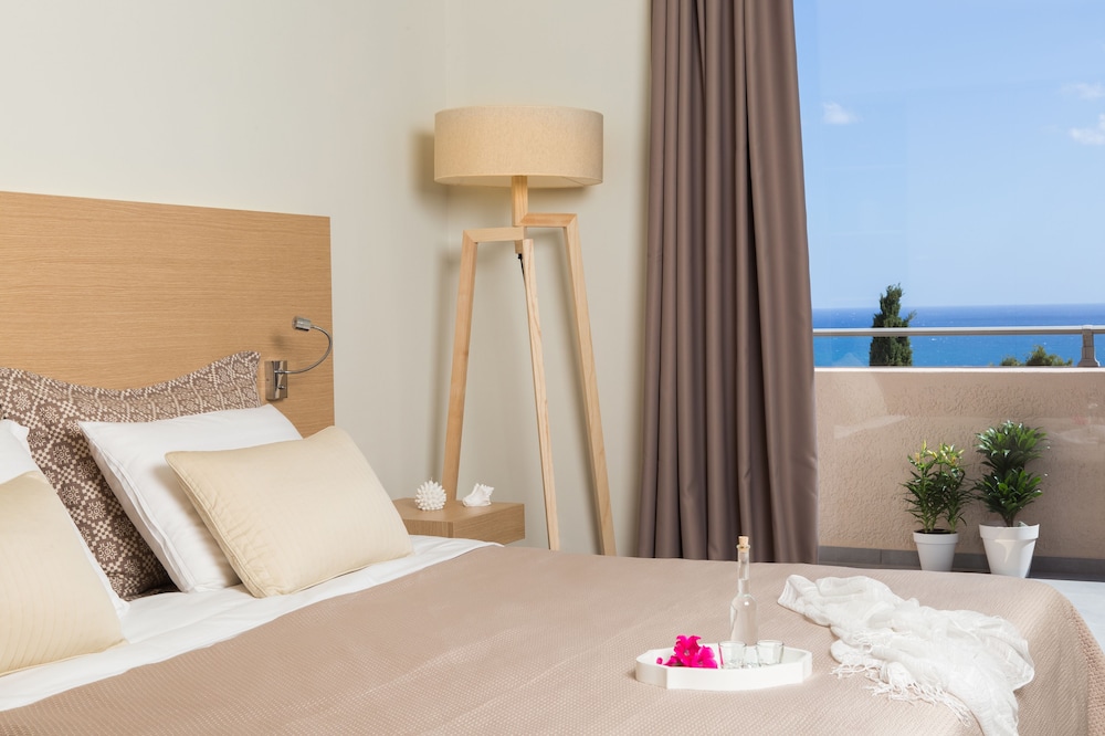 Sundance Apartments and Suites — Hotel rooms in Hersonissos