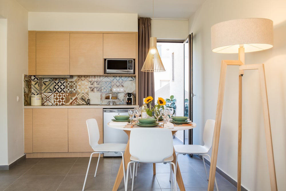 Sundance Apartments and Suites — Hotel rooms in Hersonissos