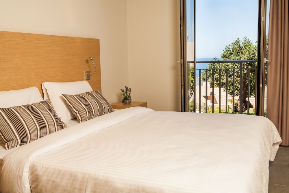 Sundance Apartments and Suites — Hotel rooms in Hersonissos
