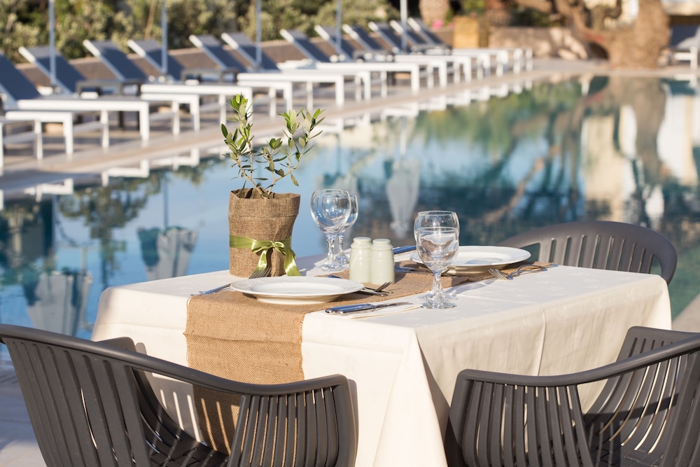 Sundance Apartments and Suites — Restaurant & bars in Hersonissos