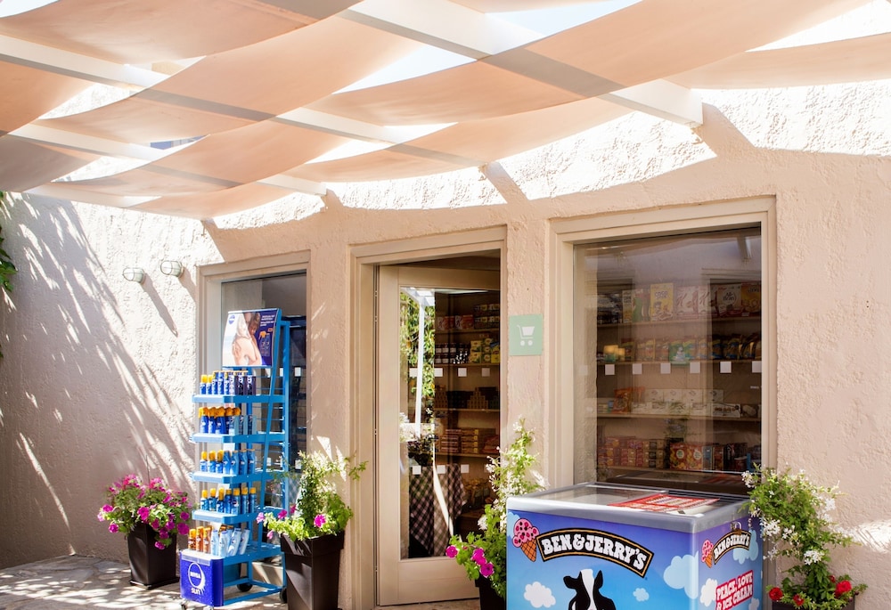 Sundance Apartments and Suites — Restaurant & bars in Hersonissos