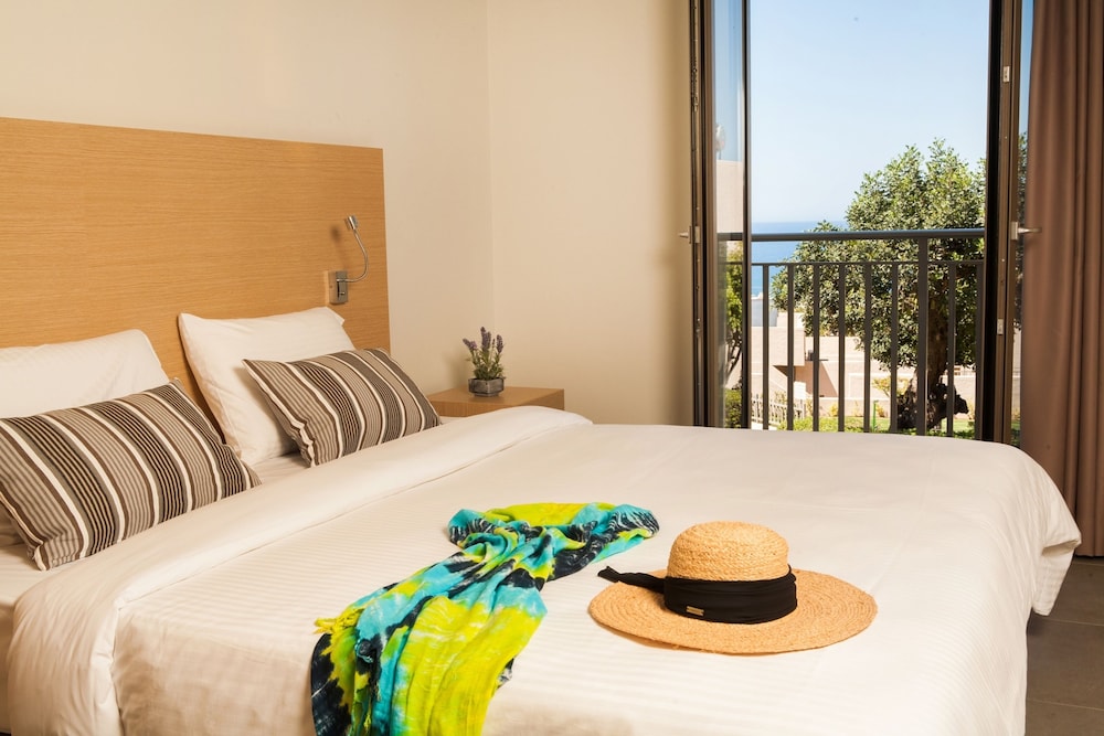 Sundance Apartments and Suites — Hotel rooms in Hersonissos