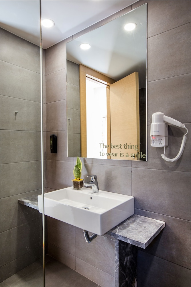 Sundance Apartments and Suites — Hotel rooms in Hersonissos