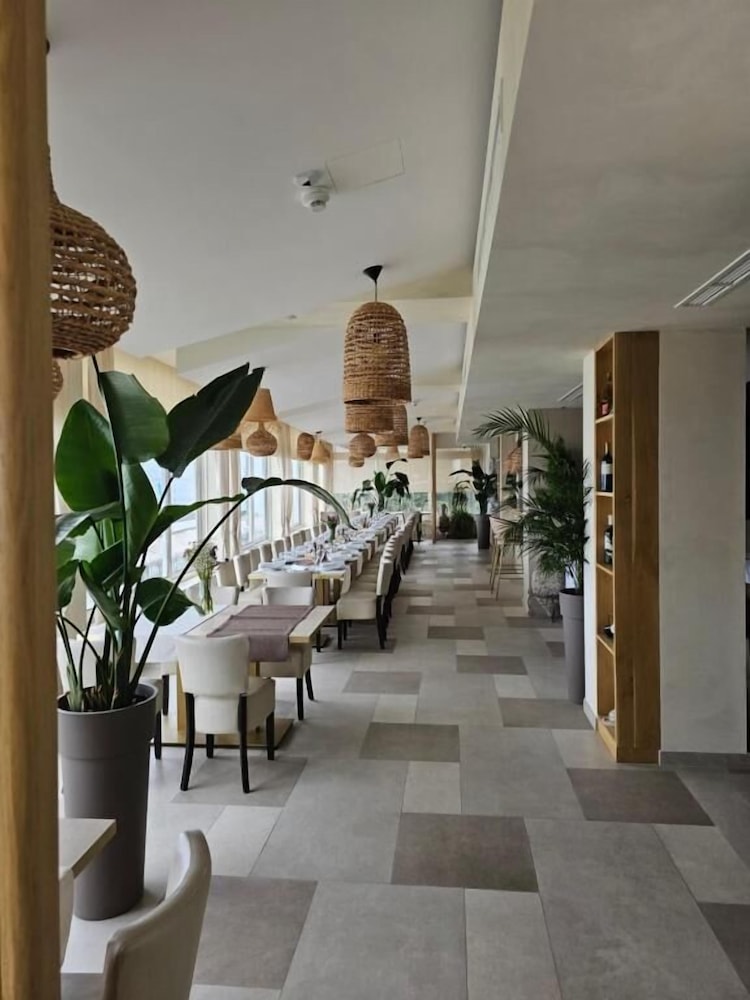 Hotel Aria — Restaurant & bars in Podstrana, Split-Dalmatia