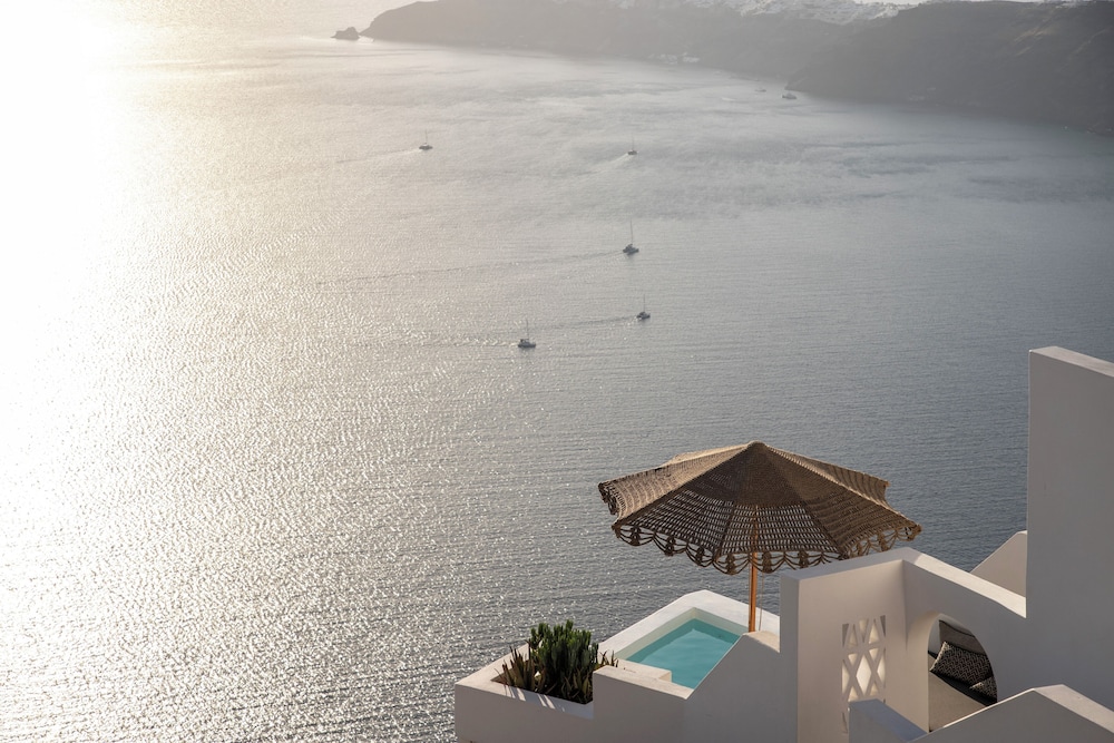 LUKAS Aethereal Living — Swimming pool in Imerovigli, South Aegean